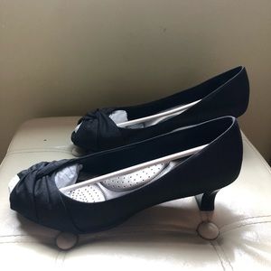 Abella Kitten Heels - The Laura Pump